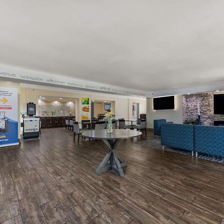 Quality Inn & Suites Airport Charlotte Kültér fotó