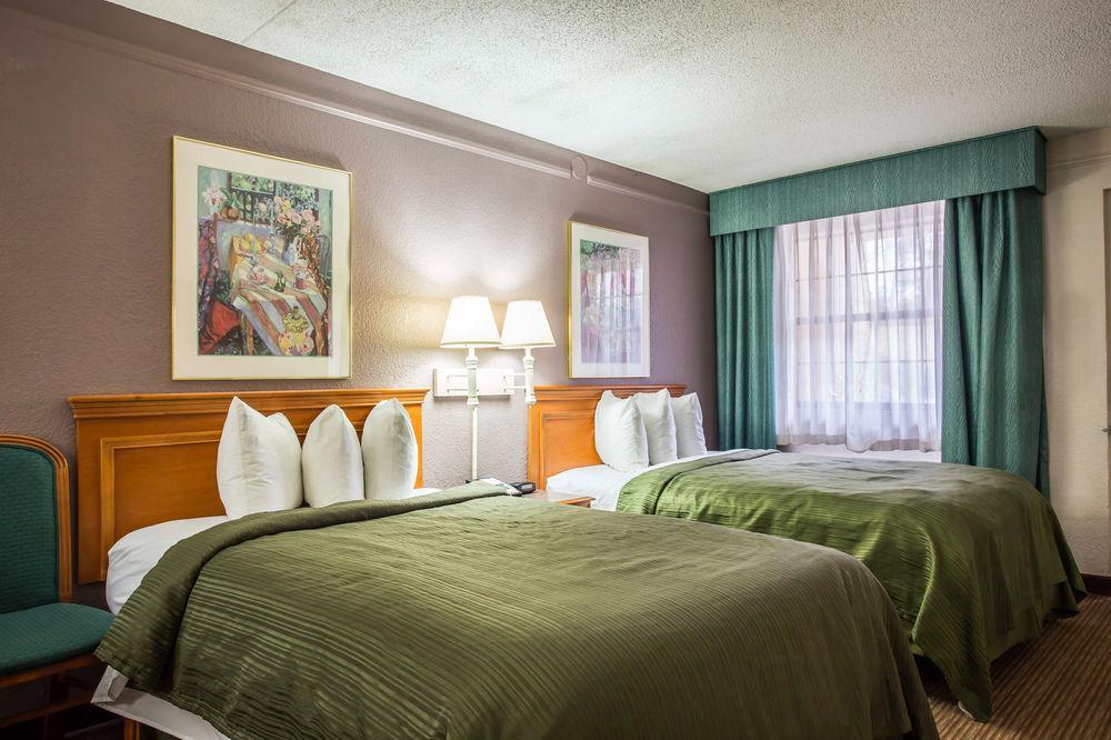 Quality Inn & Suites Airport Charlotte Kültér fotó