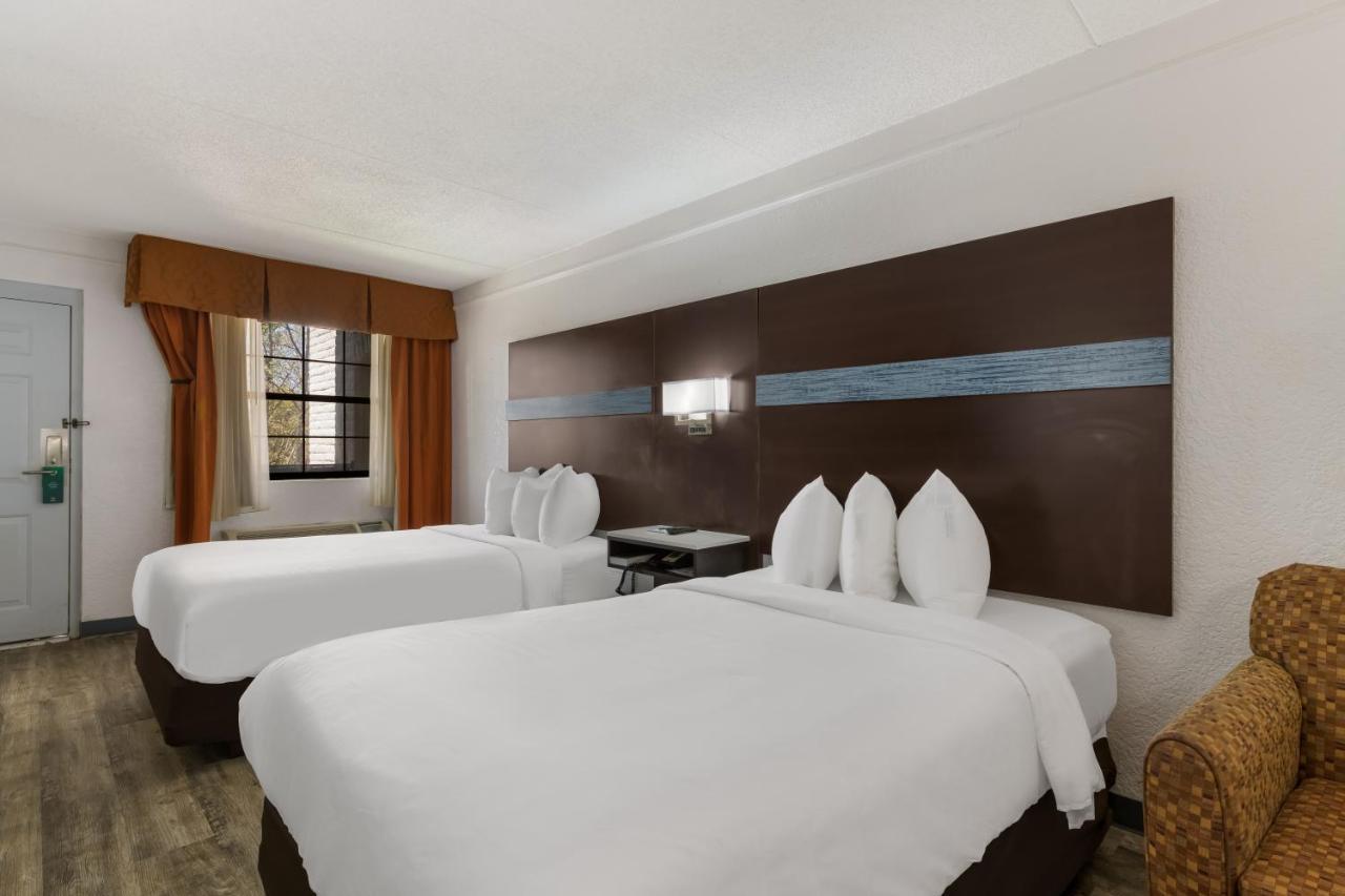 Quality Inn & Suites Airport Charlotte Kültér fotó