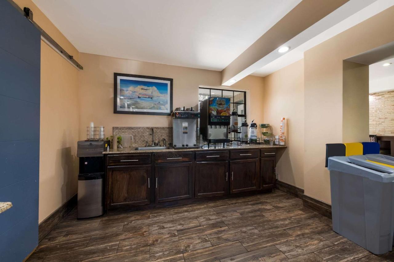 Quality Inn & Suites Airport Charlotte Kültér fotó