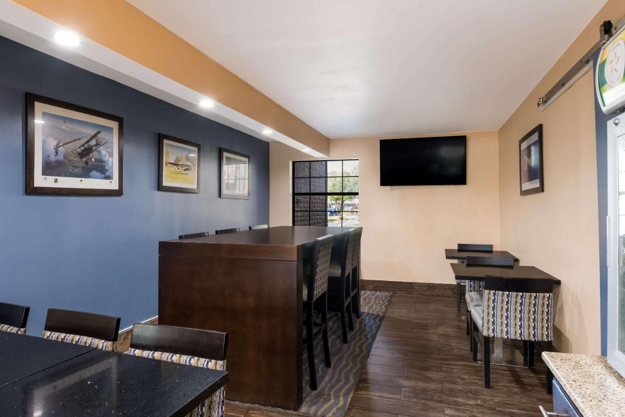 Quality Inn & Suites Airport Charlotte Kültér fotó