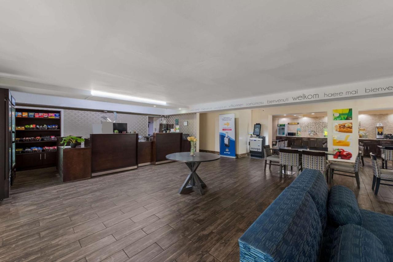Quality Inn & Suites Airport Charlotte Kültér fotó