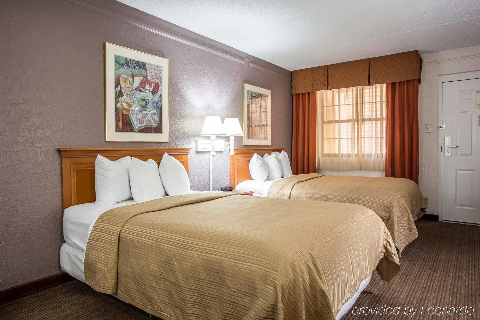 Quality Inn & Suites Airport Charlotte Kültér fotó