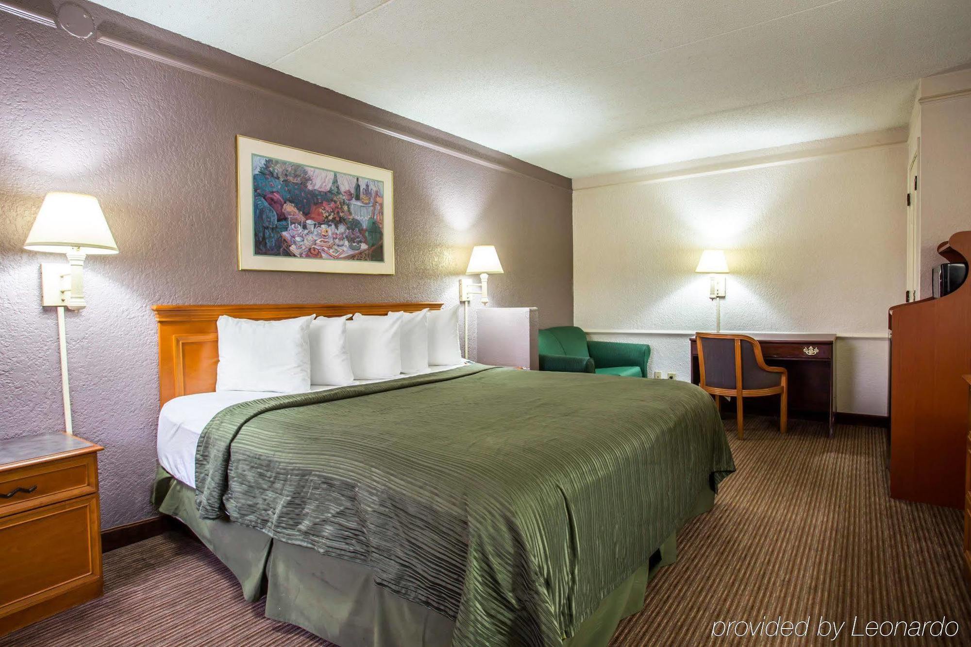 Quality Inn & Suites Airport Charlotte Kültér fotó