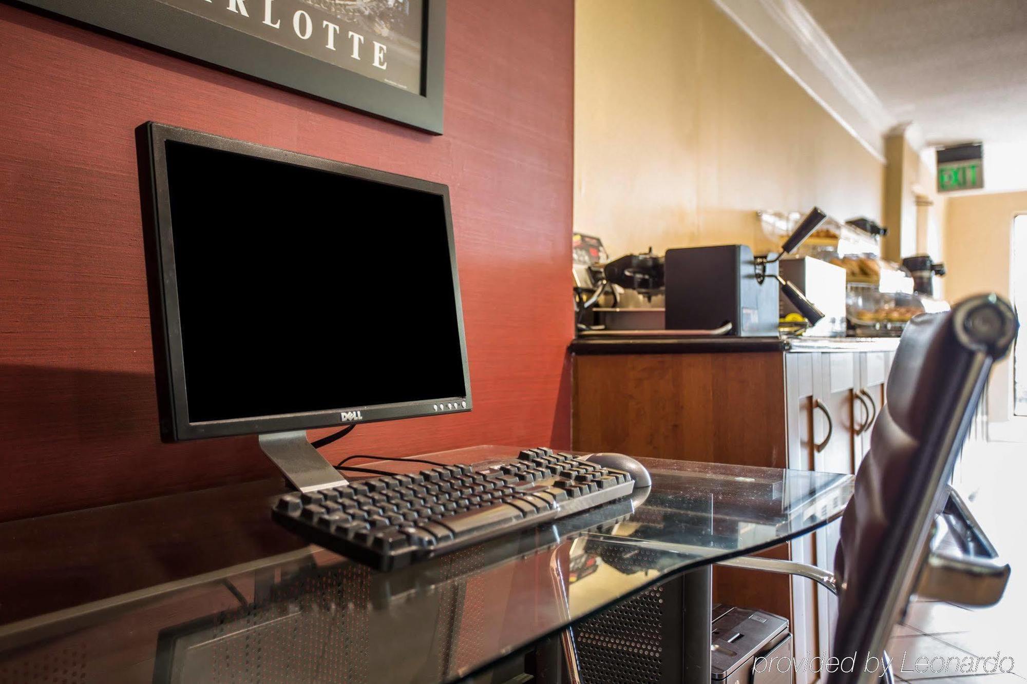 Quality Inn & Suites Airport Charlotte Kültér fotó